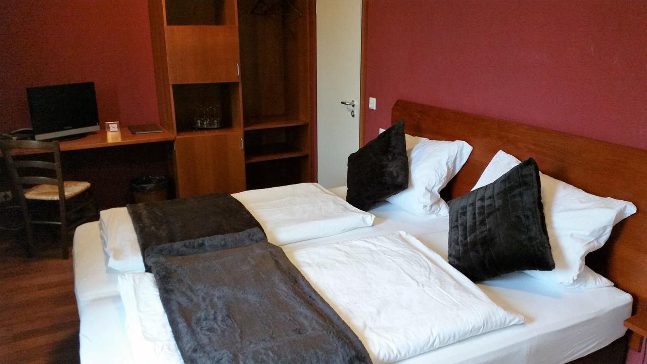 Hessheim Ellenbergs Restaurant & Hotel מראה חיצוני תמונה